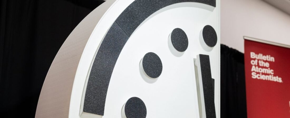 Reloj del Juicio Final marca su punto más cercano al fin del mundo