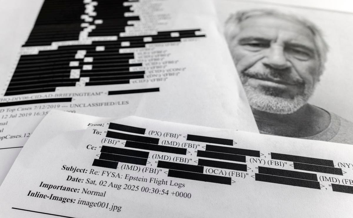 Instalan en Washington sala de lectura con millones de archivos Epstein